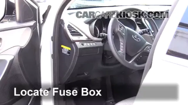 2017 Hyundai Santa Fe SE 3.3L V6 Fusible (interior) Cambio